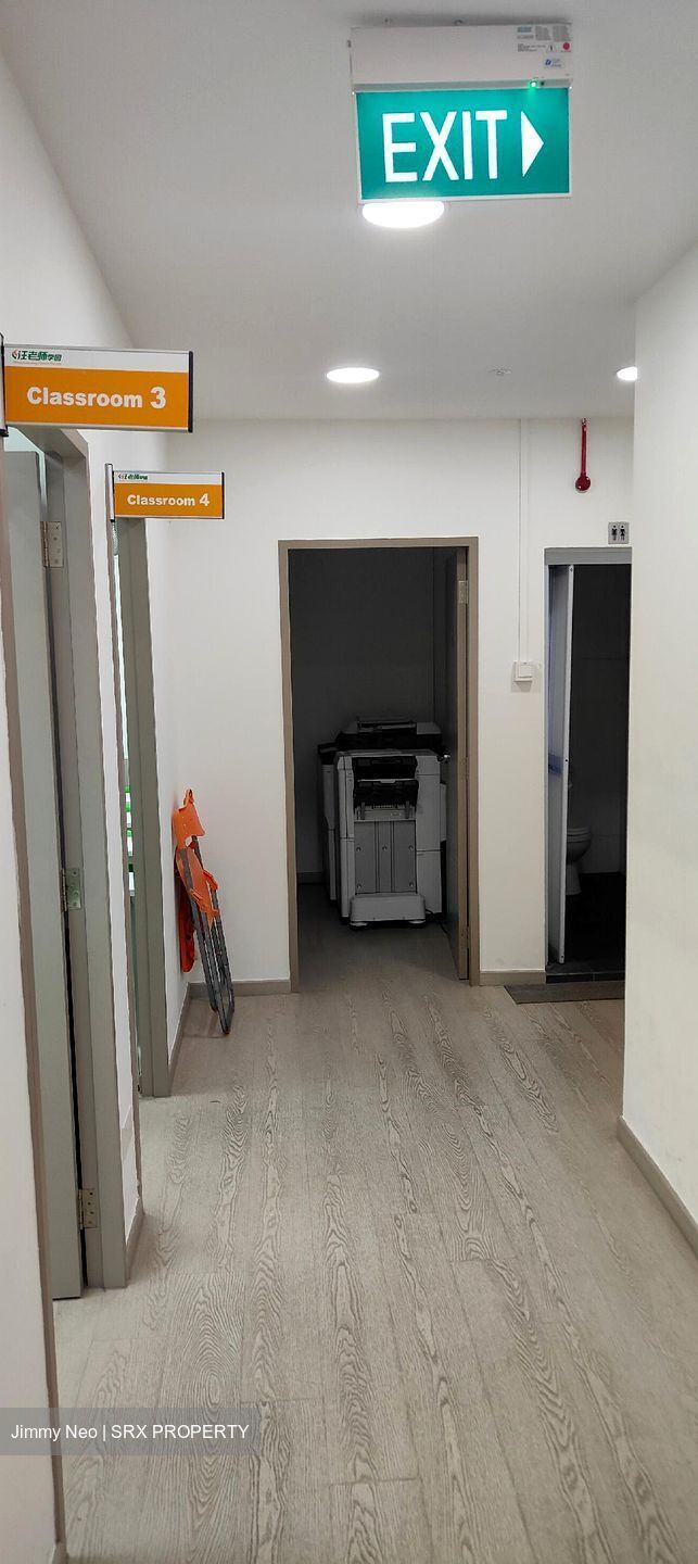 Jurong Gateway Road (D22), Shop House #556878601